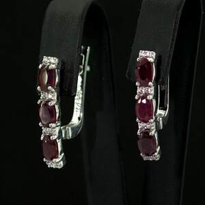 Серебряные серьги 925 пробы 5,25 г с розовыми кенийскими Рубінами класса АААА и цирконами 4,35 карат Серебряные серьги 925 пробы 5,25 г с розовыми кенийскими Рубінами класса АААА и цирконами 4,35 карат