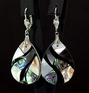 Комплект з Галіотісом и Перламутром 158,2 карат: колье 45+4 см та сережки Комплект з Галіотісом и Перламутром 158,2 карат: колье 45+4 см та сережки