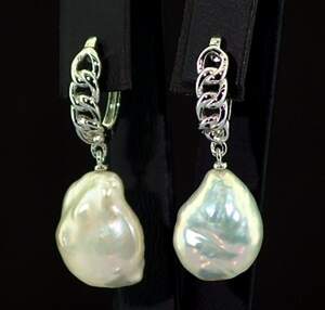 Серебряные серьги 925 пробы 6,42 г с таїтянськими Перлинами барглаз Серебряные серьги 925 пробы 6,42 г с таїтянськими Перлинами барглаз