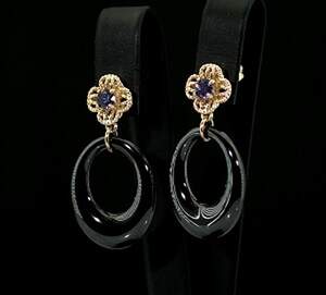 Комплект в позолоте з керамічними вставками и фианитами: серьги та підвіска Комплект в позолоте з керамічними вставками и фианитами: серьги та підвіска