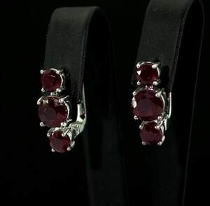 Серебряные серьги 925 пробы 4,87 г с африканскими Роял Рубінами класса АААА 3,99 карат Серебряные серьги 925 пробы 4,87 г с африканскими Роял Рубінами класса АААА 3,99 карат