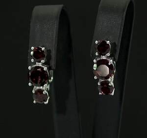 Серебряные серьги 925 пробы 5,11 г с мозамбикскими Гранатами 5,45 карат Серебряные серьги 925 пробы 5,11 г с мозамбикскими Гранатами 5,45 карат