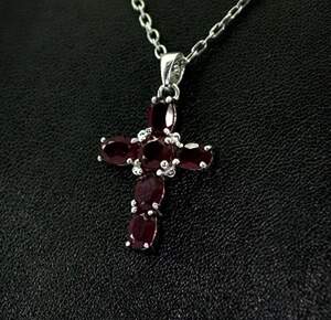 Серебряная подвеска 925 пробы 3,06 г с африканскими Роял Рубінами класса АААА 3,95 карат Серебряная подвеска 925 пробы 3,06 г с африканскими Роял Рубінами класса АААА 3,95 карат