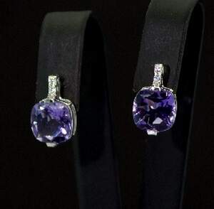 Серебряные серьги 925 пробы 3,59 г с бразильскими Аметистами и цирконами 5,4 карат Серебряные серьги 925 пробы 3,59 г с бразильскими Аметистами и цирконами 5,4 карат