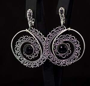 Серьги у срібному покрытии з черными Оніксами Серьги у срібному покрытии з черными Оніксами