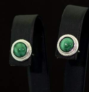 Серебряные серьги 925 пробы 2,11 г Малахітами 2,6 карат Серебряные серьги 925 пробы 2,11 г Малахітами 2,6 карат