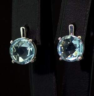 Серебряные серьги 925 пробы 3,89 г с голубыми Топазами 5,92 карат Серебряные серьги 925 пробы 3,89 г с голубыми Топазами 5,92 карат