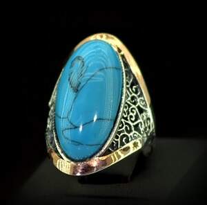 Серебряное кольцо 925 пробы с позолотой 375 пробы 6 г с Бірюзою 7,65 карат Серебряное кольцо 925 пробы с позолотой 375 пробы 6 г с Бірюзою 7,65 карат