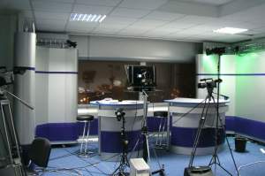 Звуковое и световое оборудование для залов.