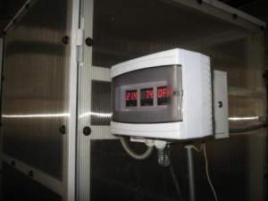 Расстоечный шкаф из сотового поликарбоната на 2-4 тележки.