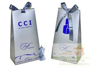 Сладкие новогодние сувениры - конфеты-трюфели в упаковке 