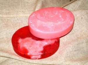 Мыло "Клубника" и мыло "Роза"