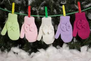 Dagi - варежки детские с бантиком и со шнурком для девочки