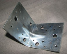 Уголок с ребром жесткости монтажный перфорированный